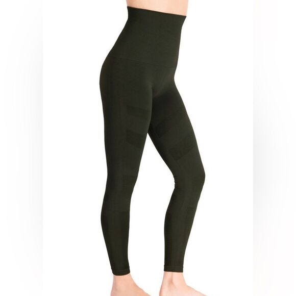 Belly Bandit Mother Tucker Moto Compression Legging​​​ - Picture 1 of 9